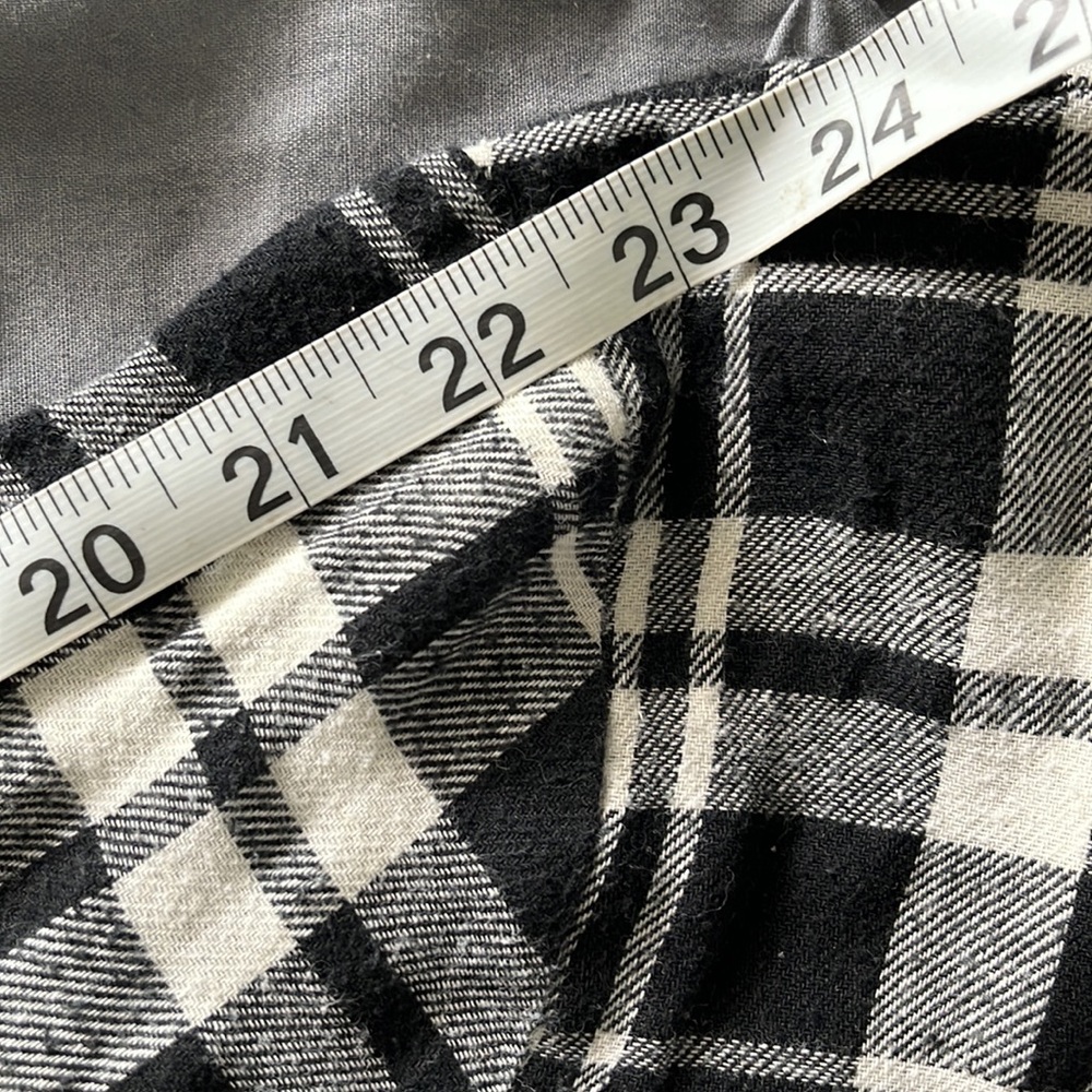 En Creme Plaid Dress - Picture 10 of 12